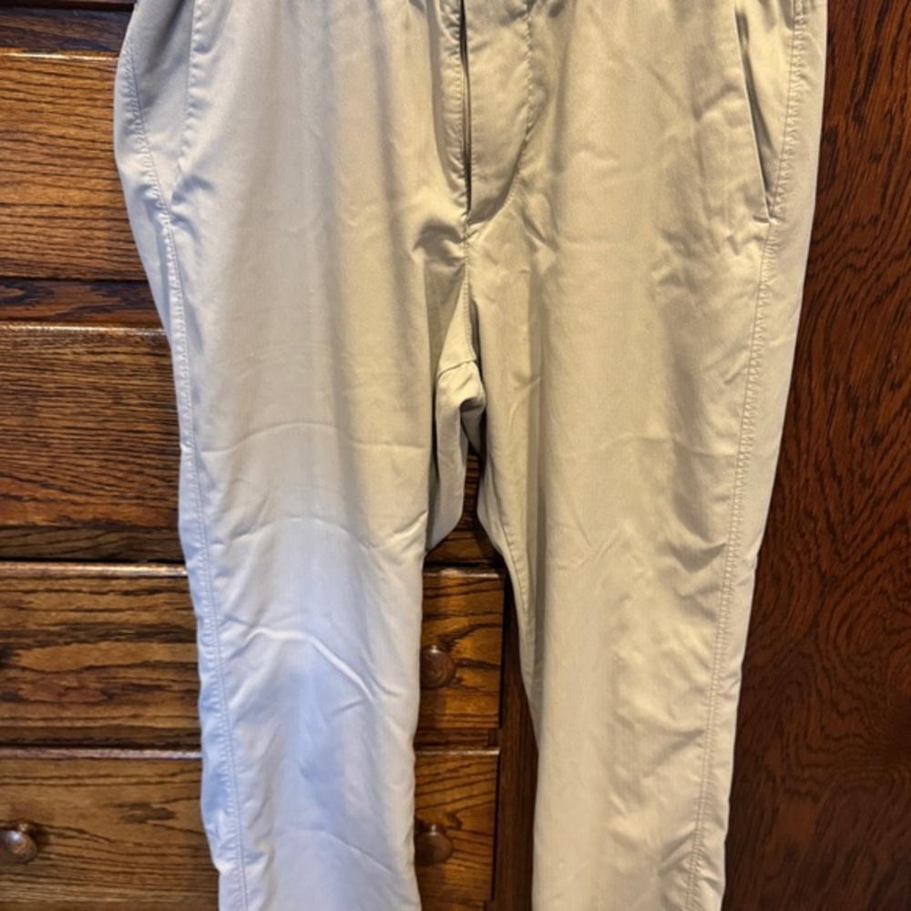 Under Armour Men's Khaki Chinos